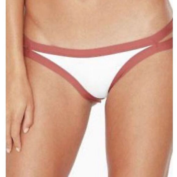 L*Space‎ Bikini Bottom - Picture 1 of 7